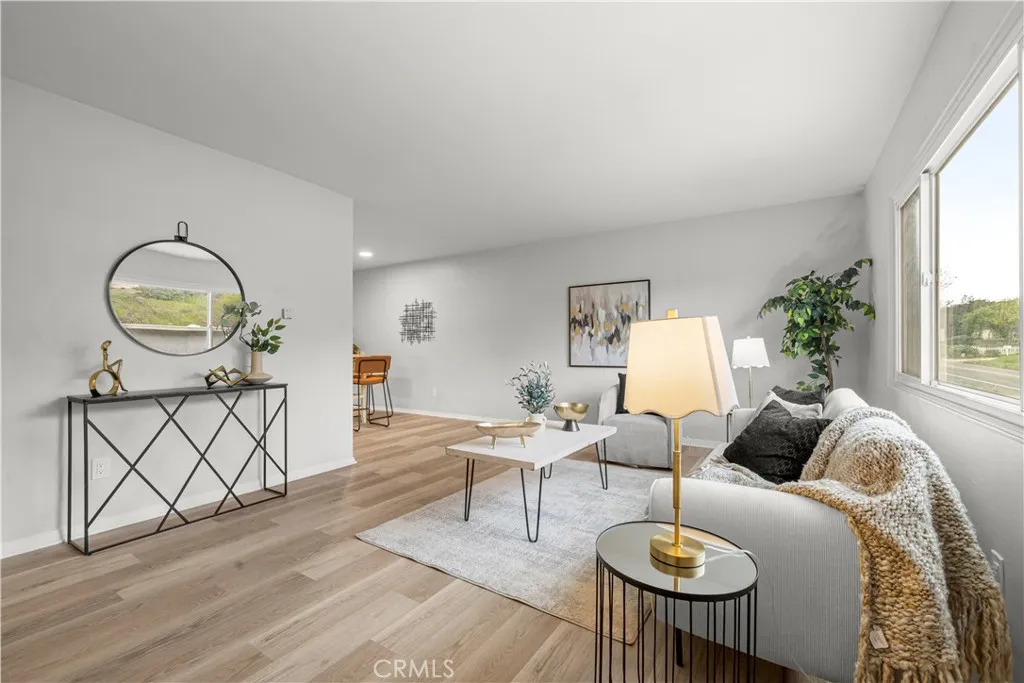 https://cdn.realtyfeed.com/cdn/127/306631671/e8b214c69ed02c09a13140dd8ad0199f.webp