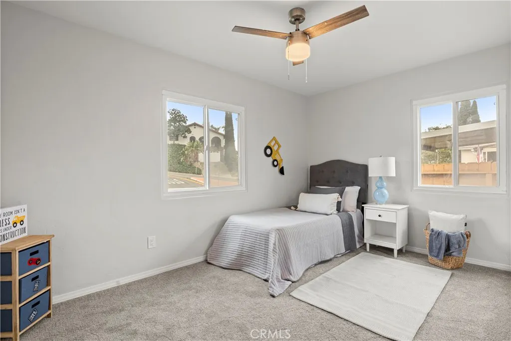 https://cdn.realtyfeed.com/cdn/127/306631671/f22de814337a0cb938576800178fe73e.webp