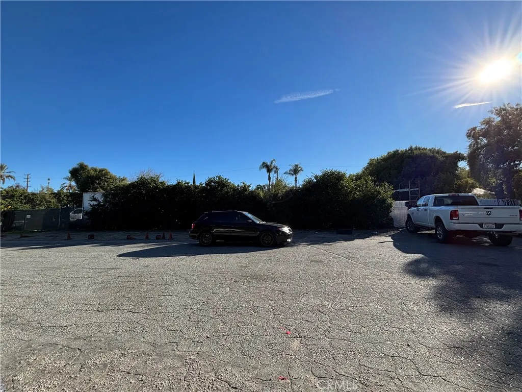 Riverside, CA 92543