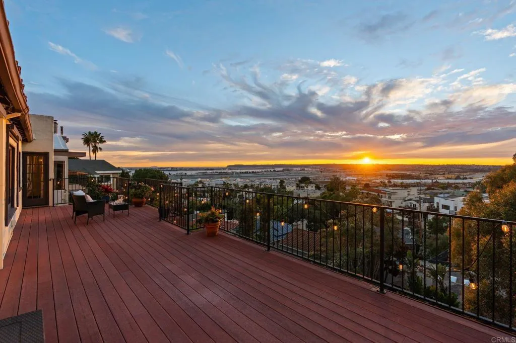 https://cdn.realtyfeed.com/cdn/127/306631746/93cca51a2458446f0685e35910a405bf.webp