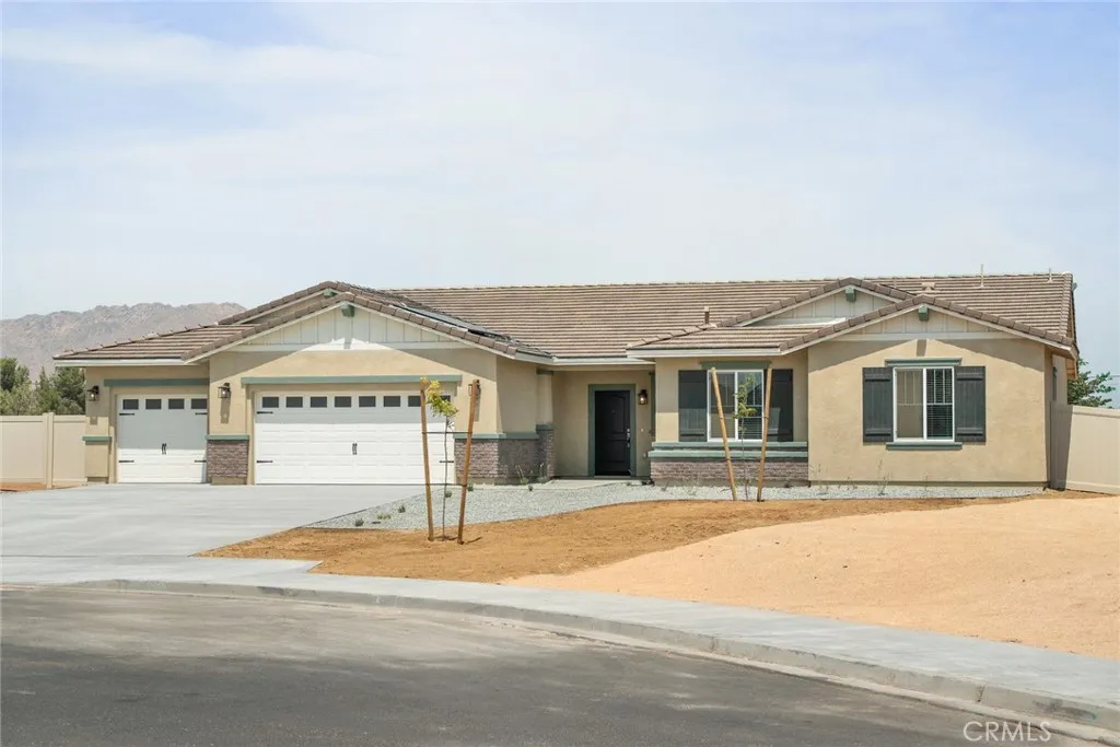 Apple Valley, CA 92307