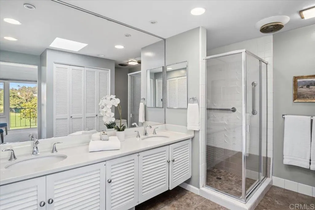 https://cdn.realtyfeed.com/cdn/127/306631799/1d8ec96e5a1bbc0b31bbf21af16077c4.webp