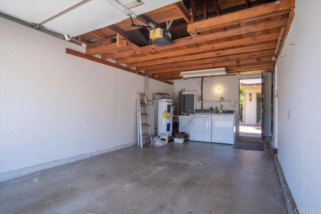 https://cdn.realtyfeed.com/cdn/127/306631799/89edf2b53e03a98483c4962aa2c64b33.webp