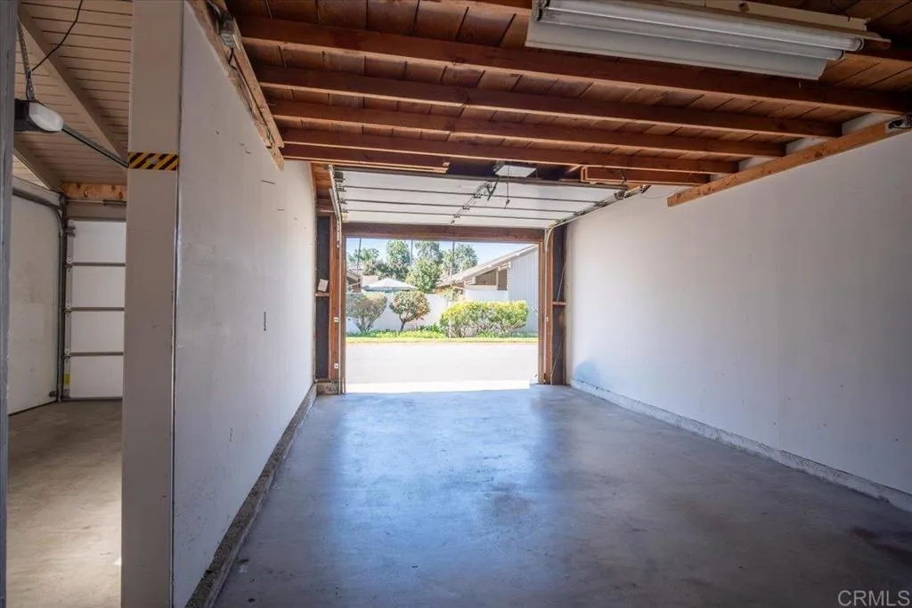 https://cdn.realtyfeed.com/cdn/127/306631799/facccc8bd675402bd638a04d810d0114.webp