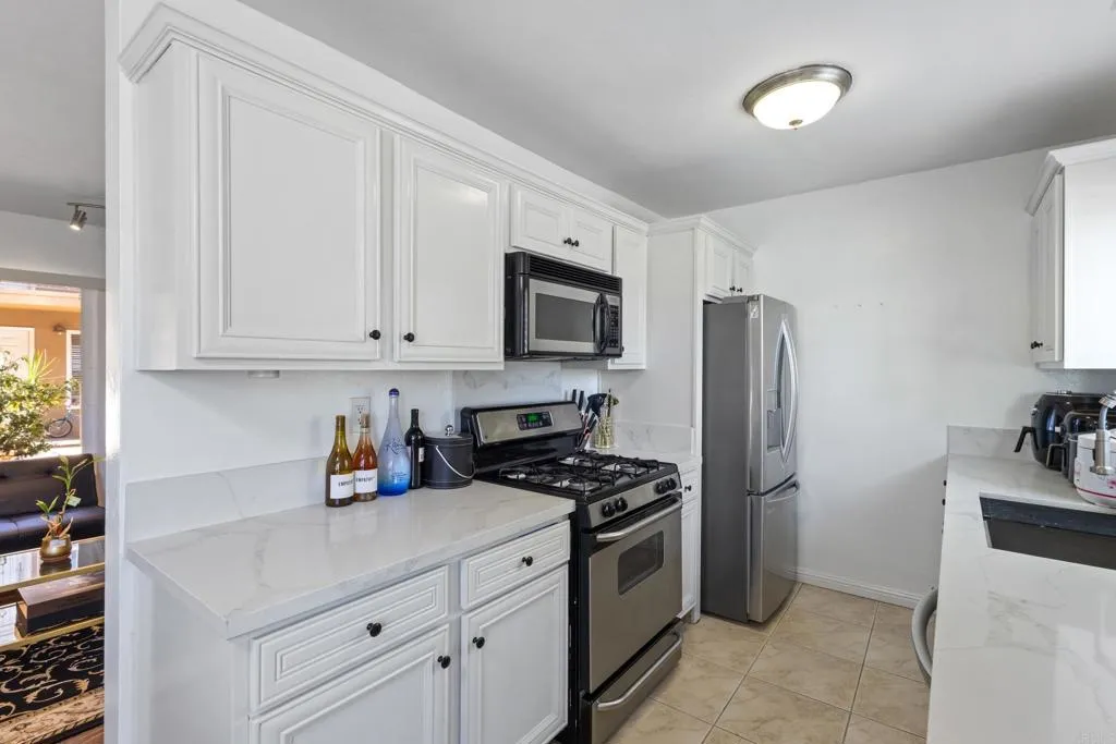 https://cdn.realtyfeed.com/cdn/127/306631844/f1552a9d3c6e5a26f81160c082c21a3b.webp