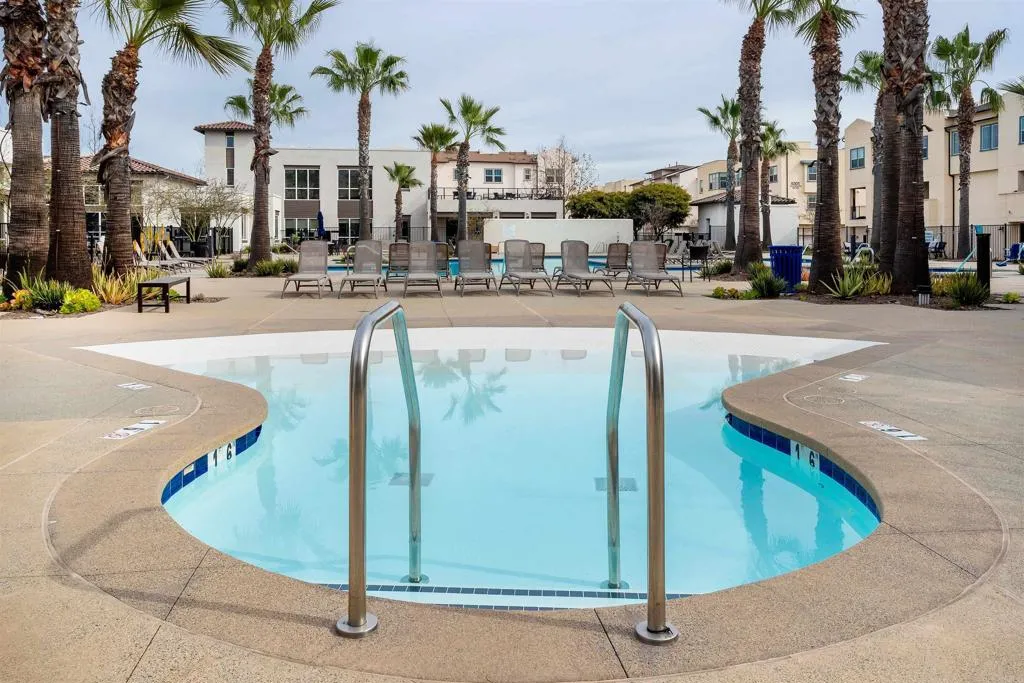 https://cdn.realtyfeed.com/cdn/127/306631870/0308b02bd895469846f6332b71b0d07a.webp