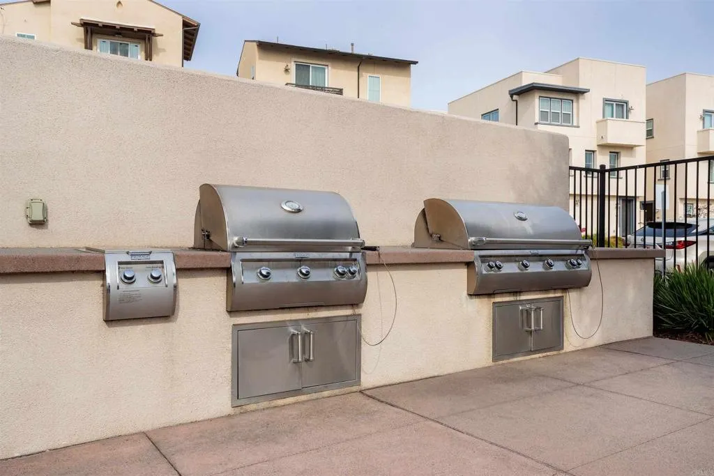 https://cdn.realtyfeed.com/cdn/127/306631870/67b0c394b4868a82e4499ef685904ae7.webp