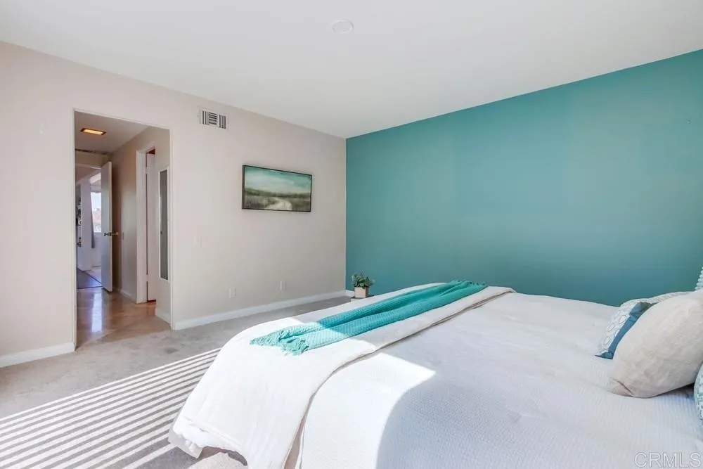 https://cdn.realtyfeed.com/cdn/127/306631876/66d5541486a51361a2af8ba1e486c60c.webp