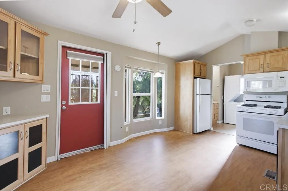 https://cdn.realtyfeed.com/cdn/127/306631878/1559ff5b50bf99c2799a5c282db474b5.webp