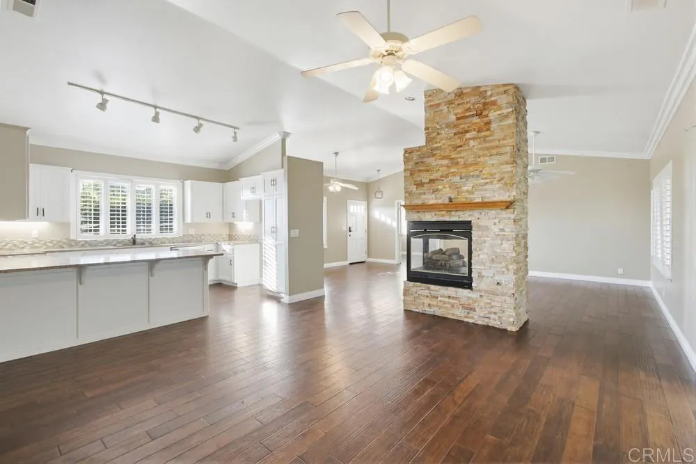 https://cdn.realtyfeed.com/cdn/127/306631878/7622276ff17f37da4543e9da5a9f7990.webp