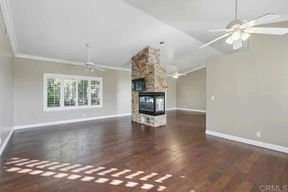 https://cdn.realtyfeed.com/cdn/127/306631878/78a568722682c220ade7002a68af3d17.webp