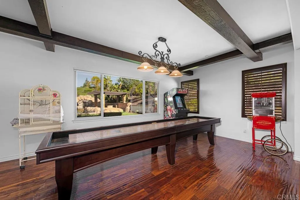https://cdn.realtyfeed.com/cdn/127/306631916/20bb9a29e5d9a1827ff3458640ed016b.webp