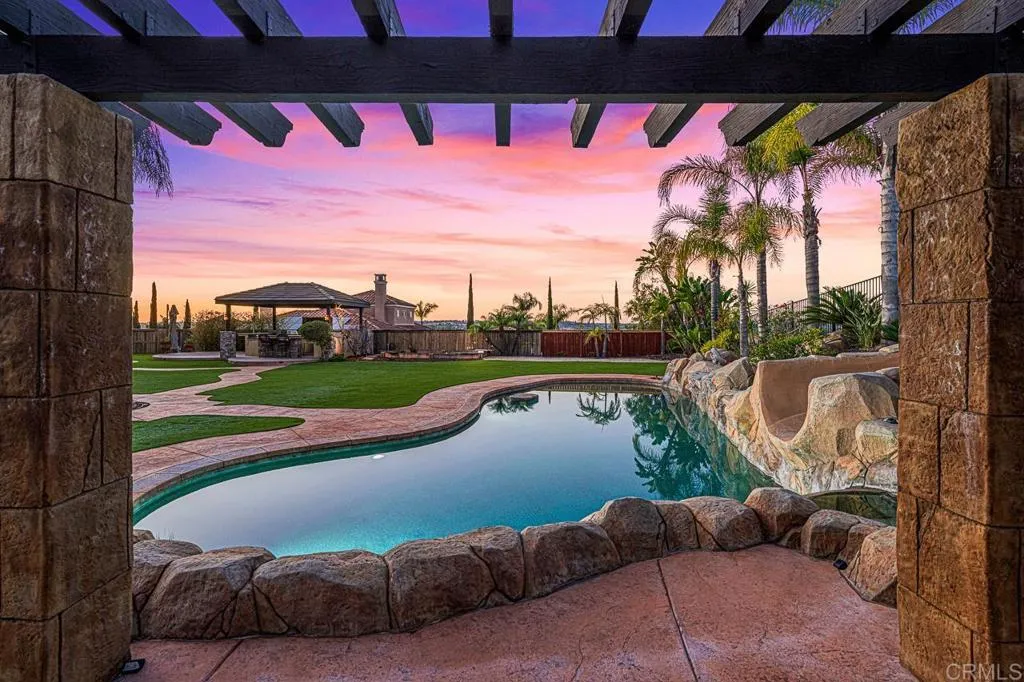 2023 Plaza Acapulco, Chula Vista, CA 91914 - Photo 4 of 63, Chula Vista, CA