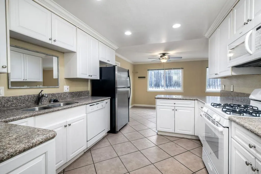 https://cdn.realtyfeed.com/cdn/127/306631933/0e1d8452f5c3f0043729e4755da823c3.webp