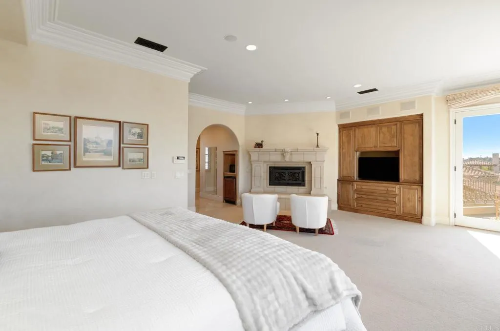 https://cdn.realtyfeed.com/cdn/127/306631946/d7f45e333455943d0581ae6669051984.webp
