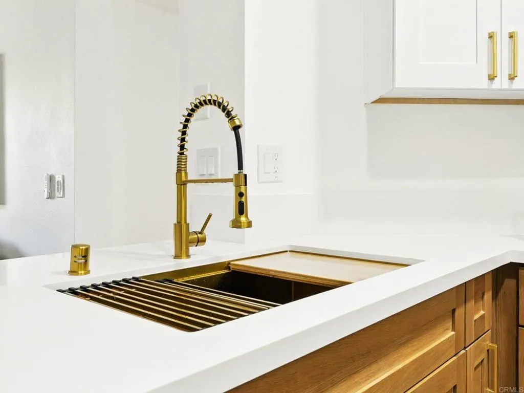 Photo #8: PTP2600764 Listing: Photo #8