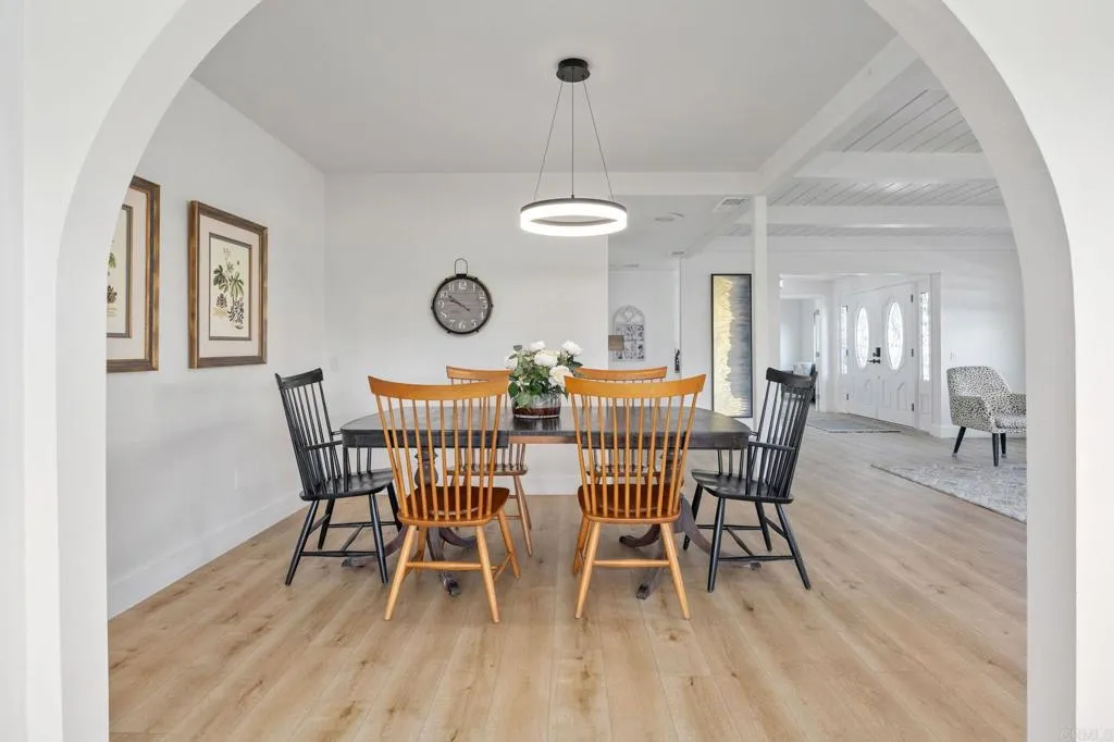 https://cdn.realtyfeed.com/cdn/127/306631958/04950cfb66b2bd09b81b8152af9dd5d9.webp