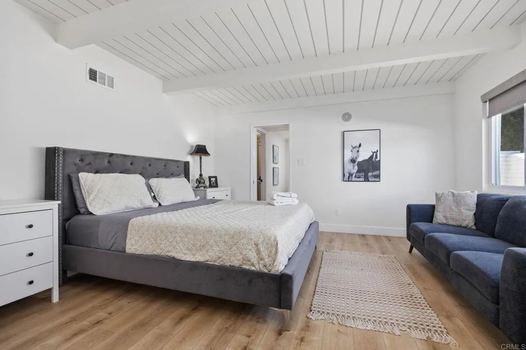 https://cdn.realtyfeed.com/cdn/127/306631958/c01f6f774604868e904cd20339dbe328.webp