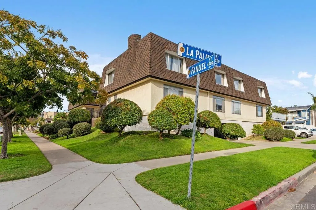 https://cdn.realtyfeed.com/cdn/127/306631974/efa6eb294043cf3d50c7714c52107e2b.webp