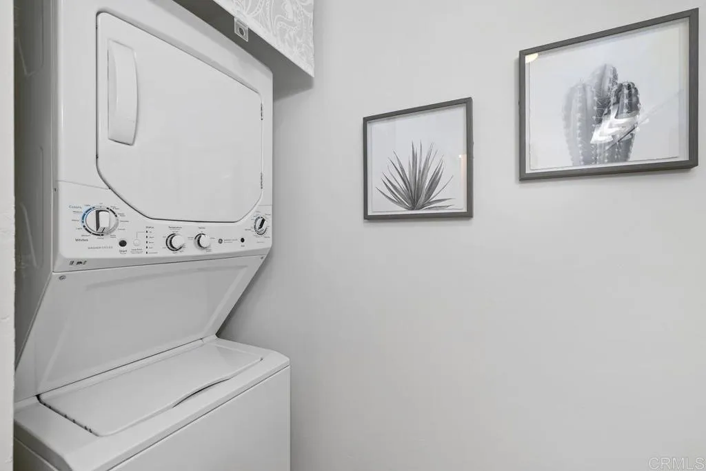 https://cdn.realtyfeed.com/cdn/127/306631974/f6232422f8f944aaed8059f723ebf301.webp