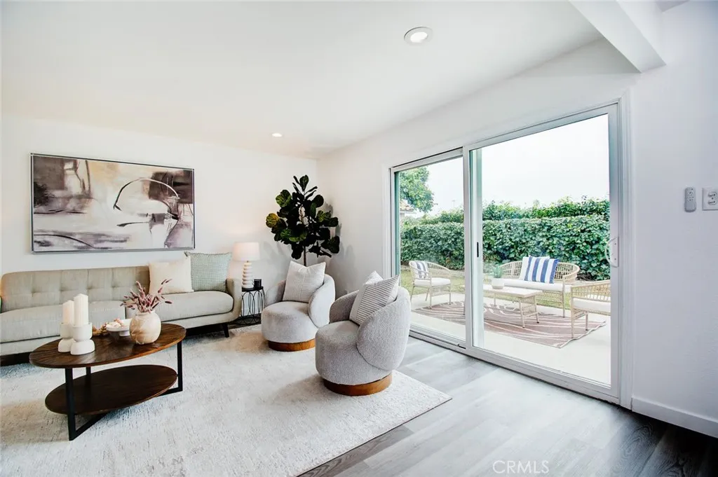 https://cdn.realtyfeed.com/cdn/127/306631986/8428a8f16d86cc06344e5ad479a3fd72.webp