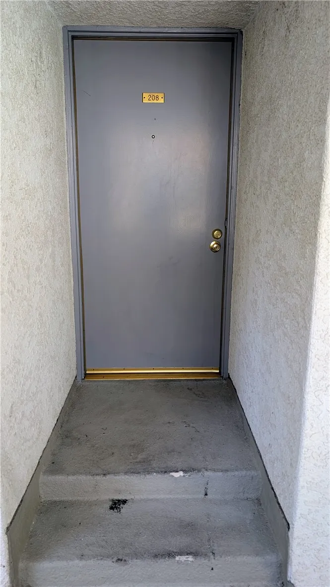 20134 Leadwell Street Unit 208, Winnetka, CA 91306 - Photo 3 of 22, Winnetka, CA