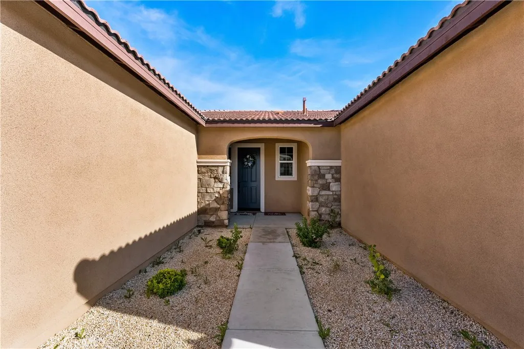 41846 Castello Ln, Quartz Hill, CA 93552 - Photo 3 of 46, Quartz Hill, CA