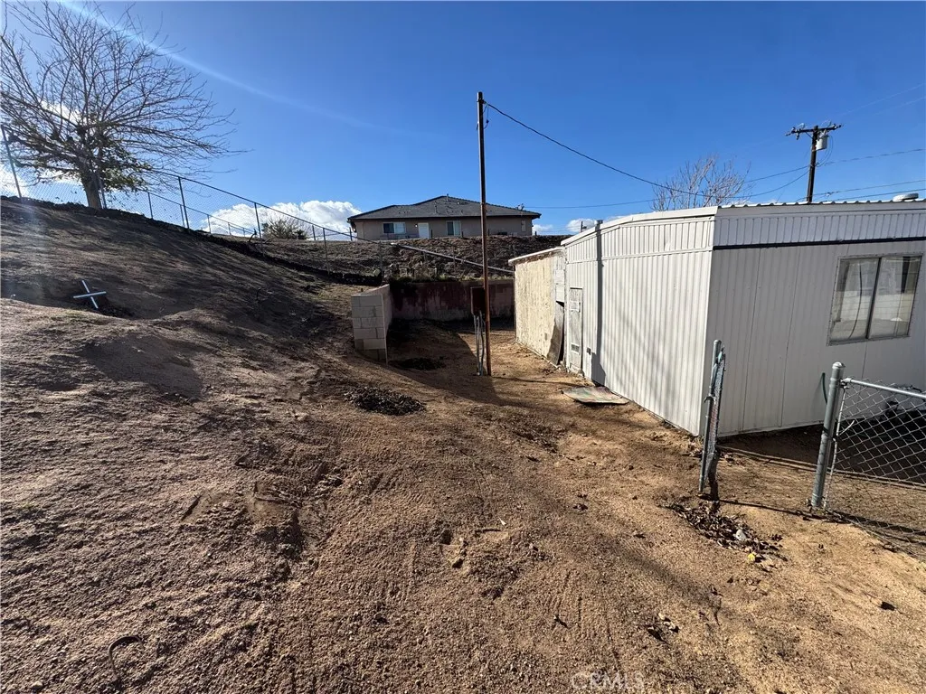 18966 Monterey, Hesperia, CA 92345 - Photo 4 of 12, Hesperia, CA