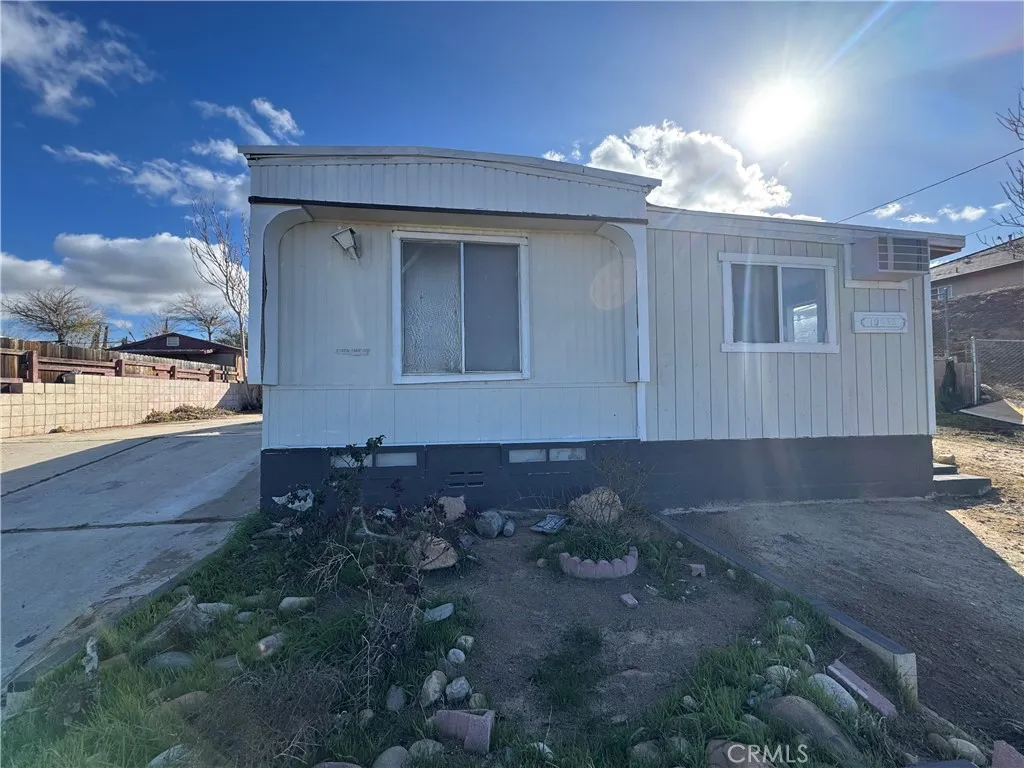 18966 Monterey, Hesperia, CA 92345 - Photo 3 of 12, Hesperia, CA