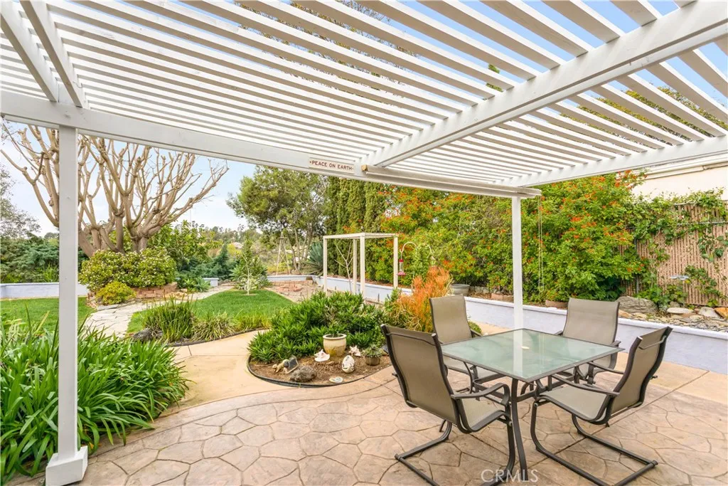 https://cdn.realtyfeed.com/cdn/127/306632099/5bb784290e28b689f3c109308185314b.webp