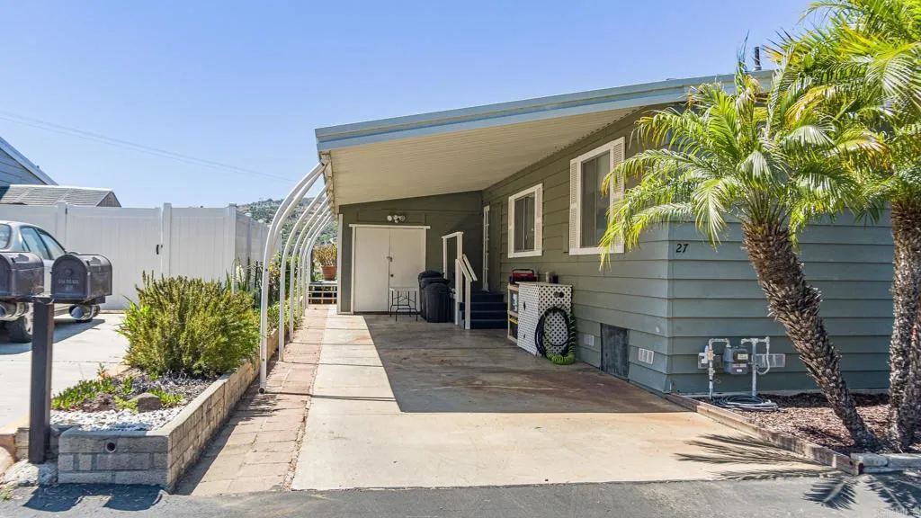 https://cdn.realtyfeed.com/cdn/127/306632160/95203e394ae0eba88f39e0a161e5f43c.webp