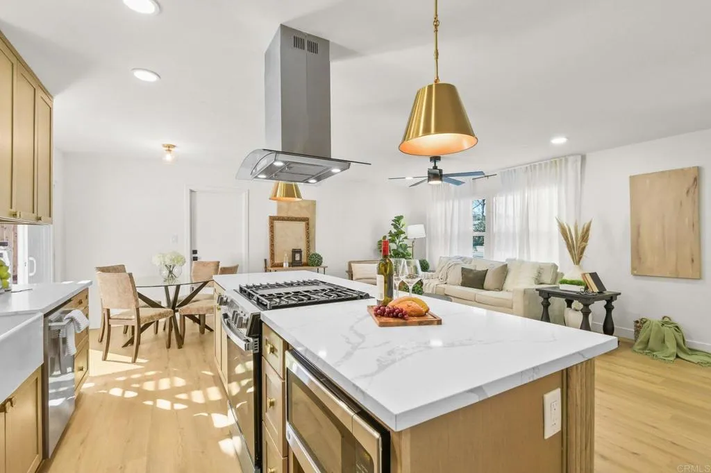 https://cdn.realtyfeed.com/cdn/127/306632179/5c1dfa830b426ac6ec4304fd910777c7.webp