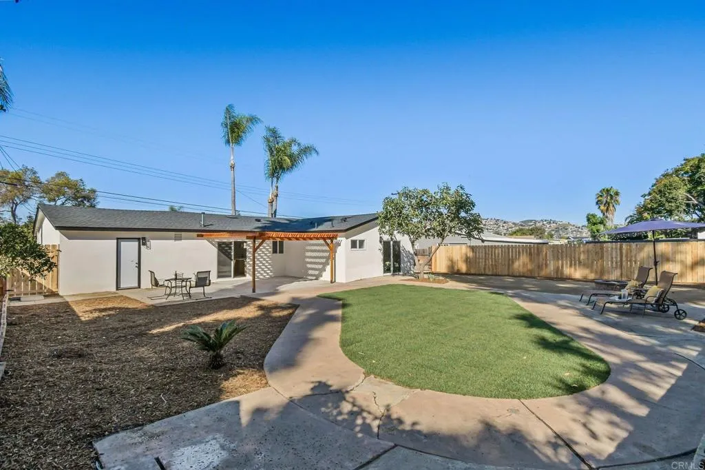 https://cdn.realtyfeed.com/cdn/127/306632179/74c331187703234d2b3c1c430c4d8cc7.webp