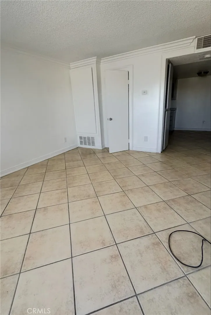 18142 Poinciana Avenue, Adelanto, CA 92301 - Photo 4 of 4, Adelanto, CA