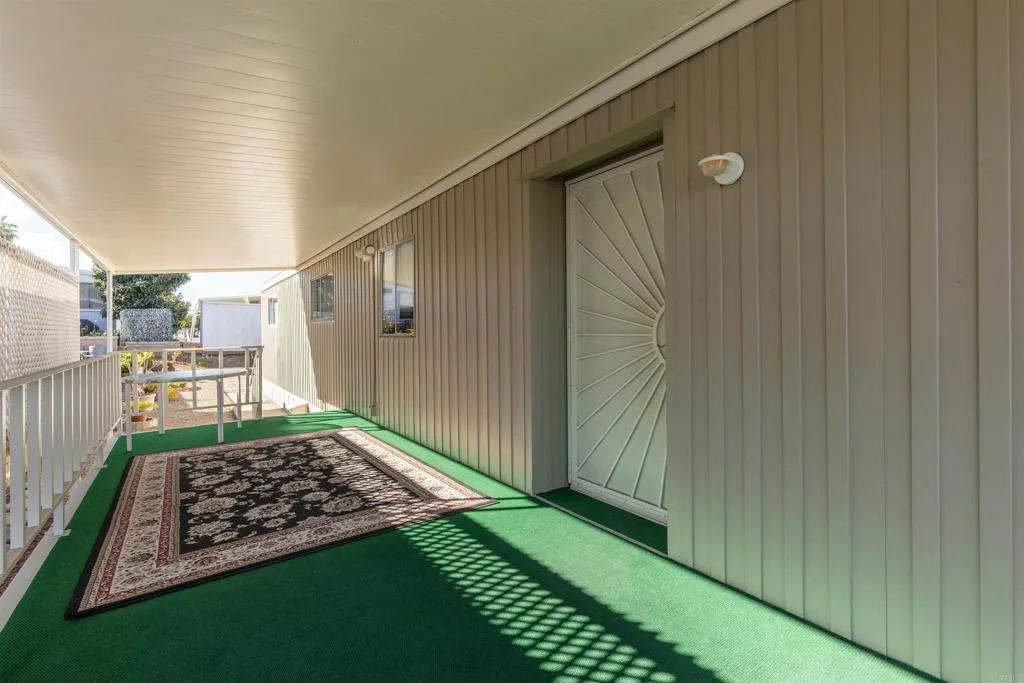 https://cdn.realtyfeed.com/cdn/127/306632342/286aab98b3150f257db808d481725f02.webp