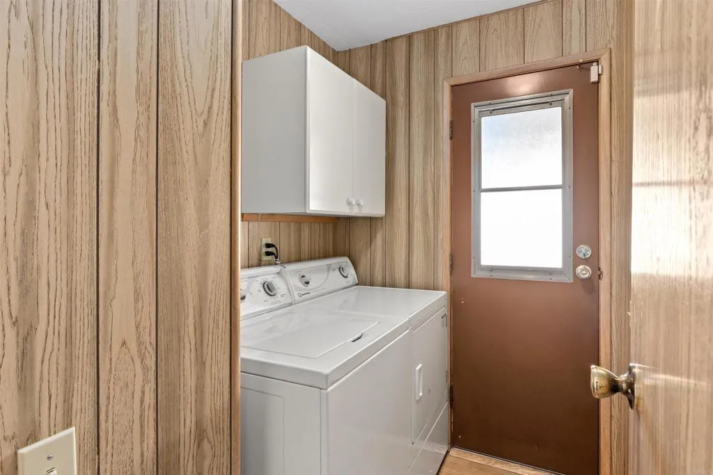 https://cdn.realtyfeed.com/cdn/127/306632342/334088da9f03ba40bf874d6e24c07360.webp