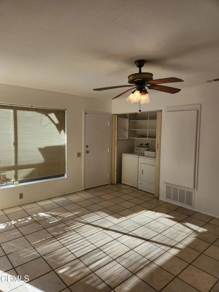 Photo #24: V1-34402 Listing: Photo #24