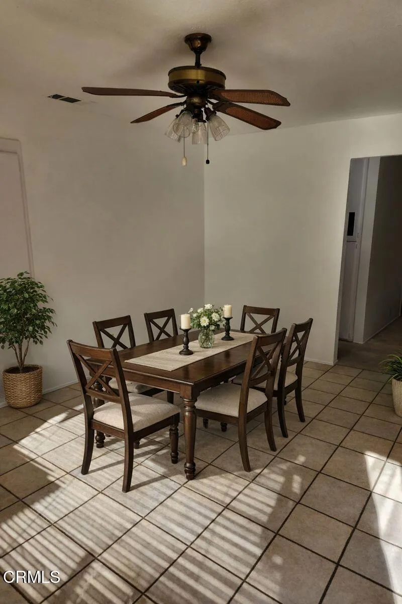 Photo #6: V1-34402 Listing: Photo #6