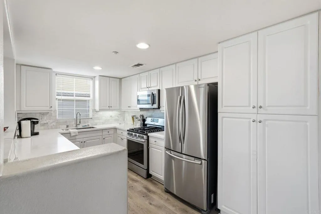 Photo #12: PTP2600778 Listing: Photo #12