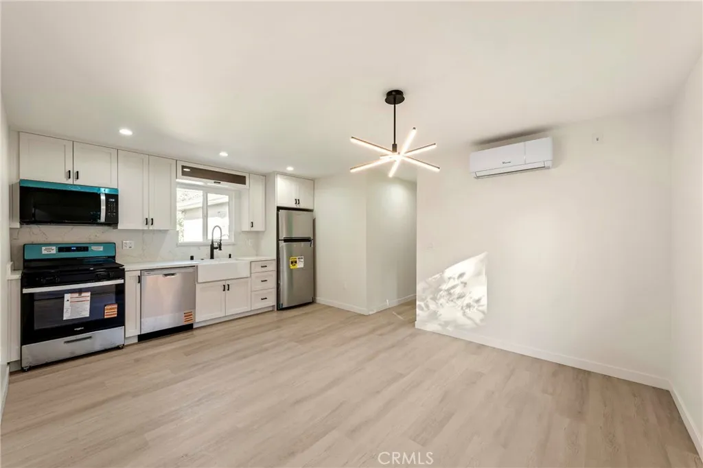 4183 Tujunga, Studio City, CA 91604 - Photo 2 of 9, Studio City, CA