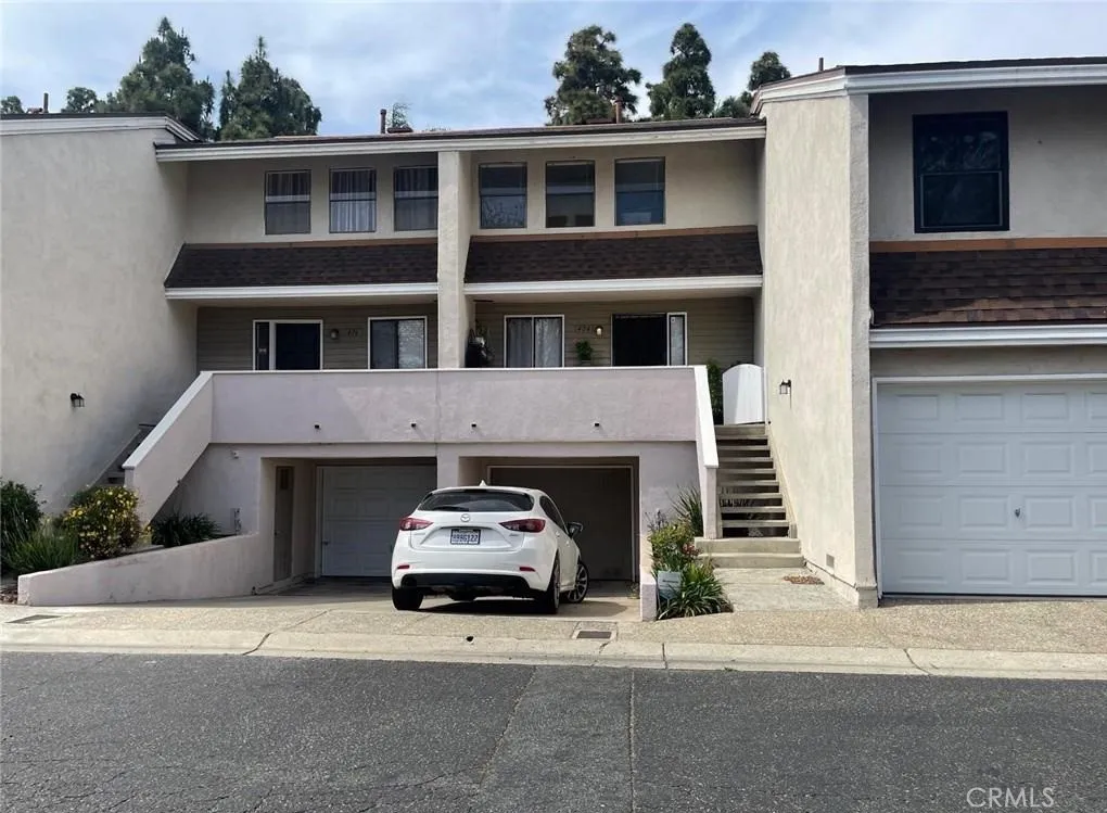 Costa Mesa, CA 92627