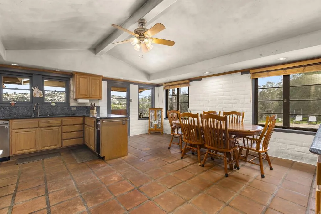14215 WOODS VALLEY RD, Valley Center, CA, 92082
