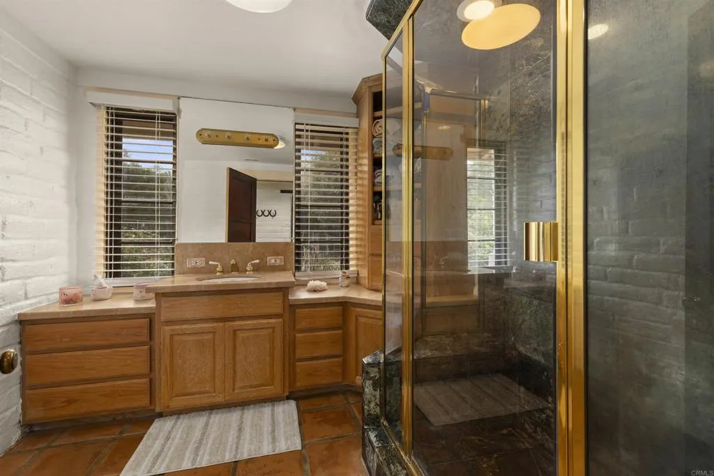 14215 WOODS VALLEY RD, Valley Center, CA, 92082