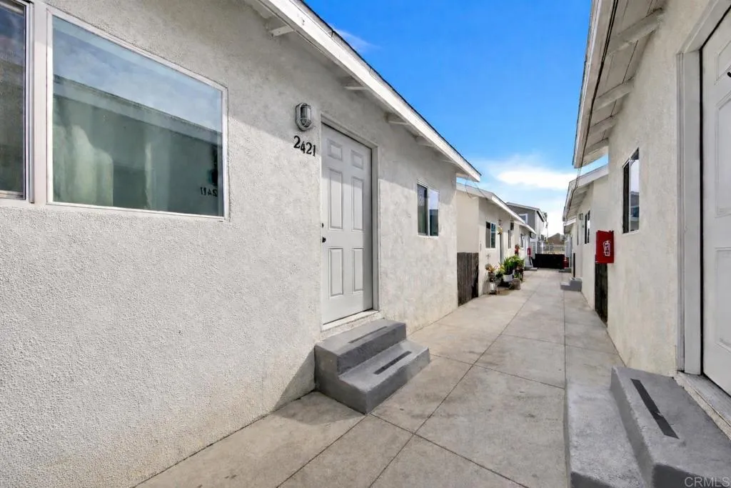 2411 L Street, San Diego, CA, 92102