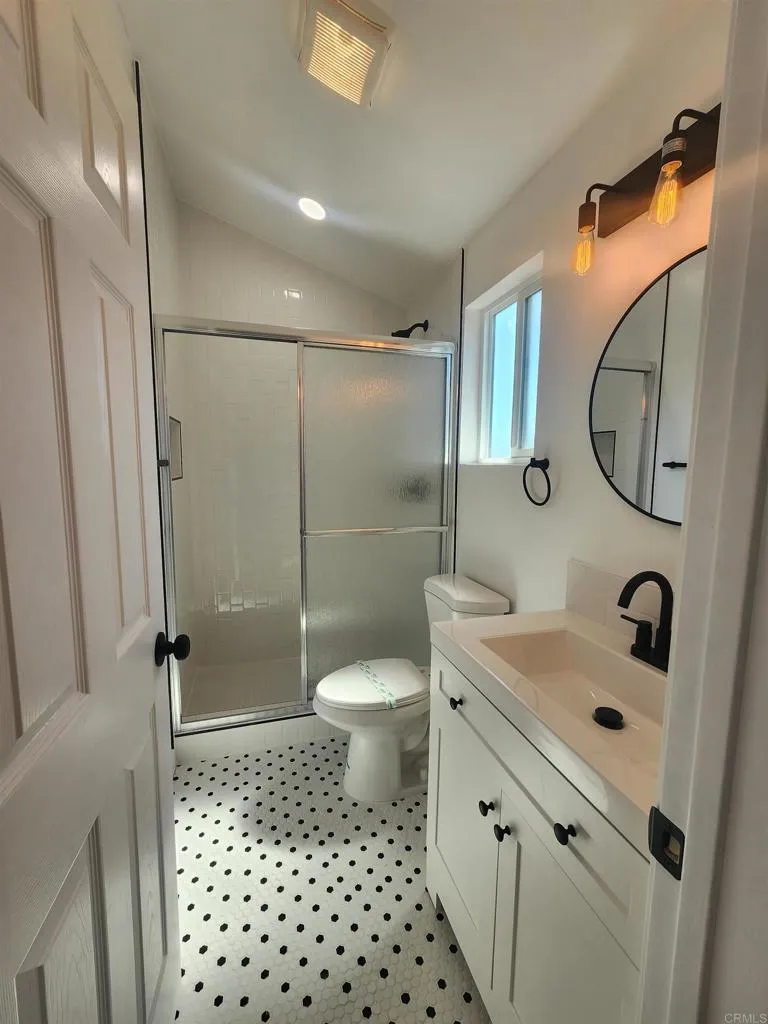 2411 L Street, San Diego, CA, 92102