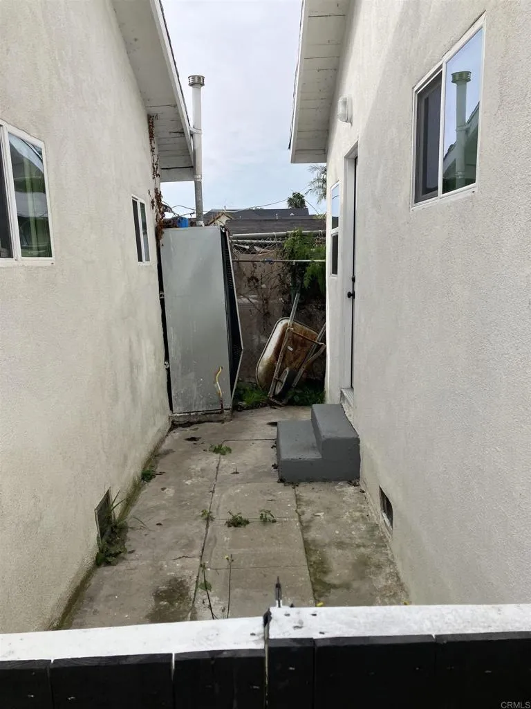 2411 L Street, San Diego, CA, 92102