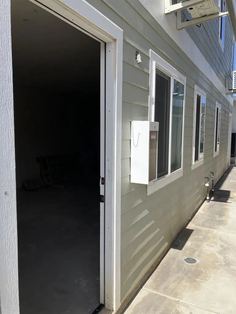 2411 L Street, San Diego, CA, 92102