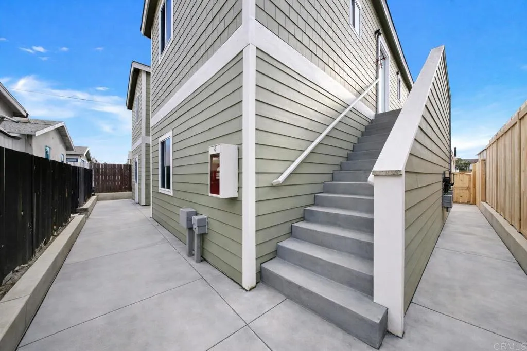 2411 L Street, San Diego, CA, 92102