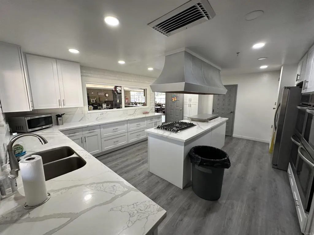 https://cdn.realtyfeed.com/cdn/127/306632564/2266aae3a066ad797eb3344372c78be8.webp