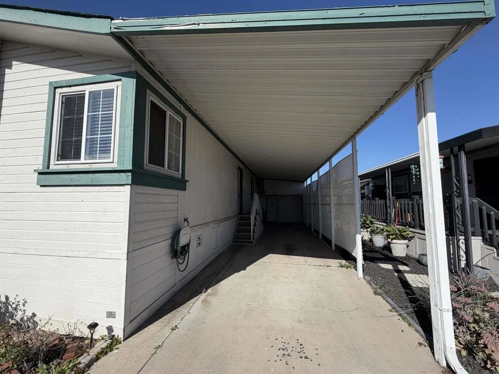 https://cdn.realtyfeed.com/cdn/127/306632564/6615139cfe195a817ec44d5b6f065a28.webp